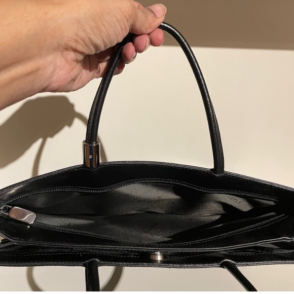 Furla top handle tote 14x14x4” smooth leather vintage - Picture 6 of 8